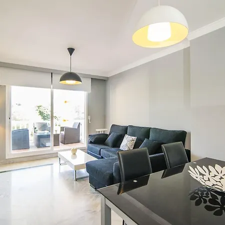 Dama De Noche Golf & Shopping Apartment *